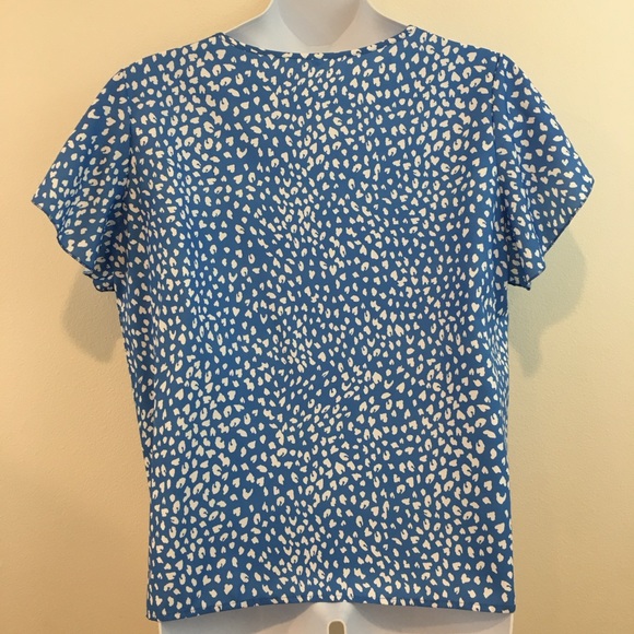Tulip Sleeve Blouse w/ Blue & White Spots - Picture 9 of 9